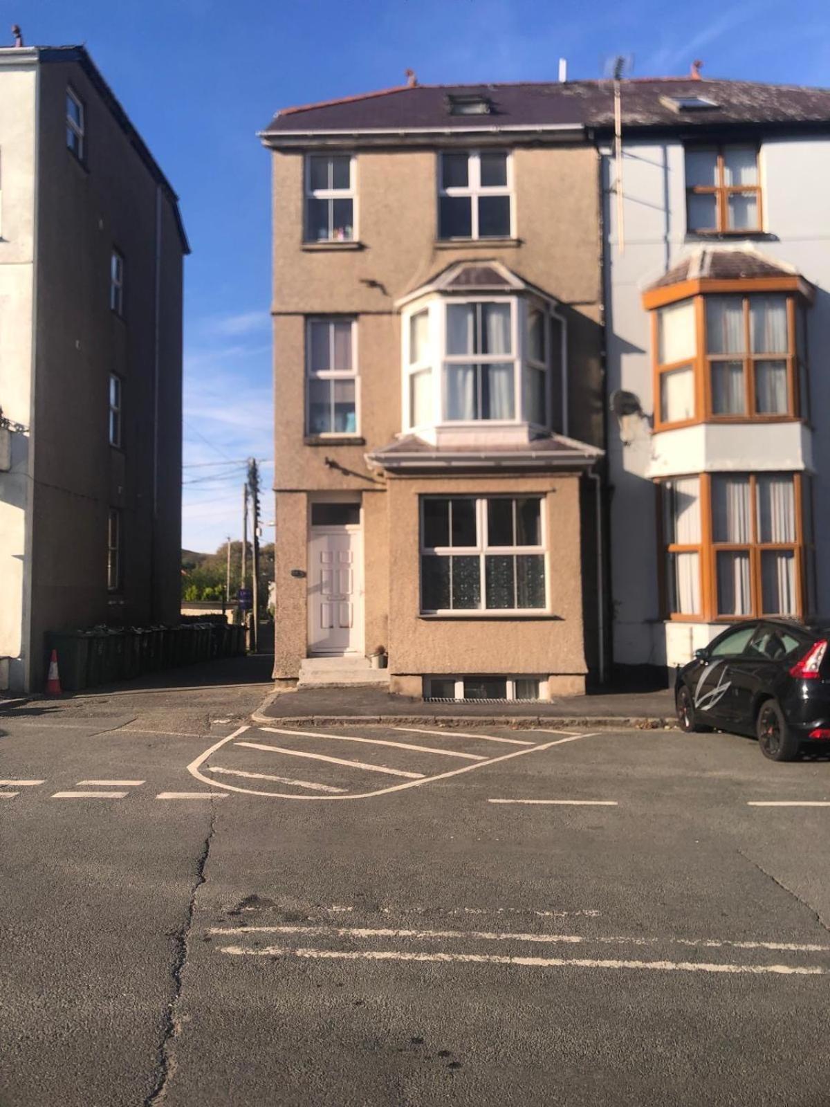 The Victoria Hotel Pwllheli Buitenkant foto